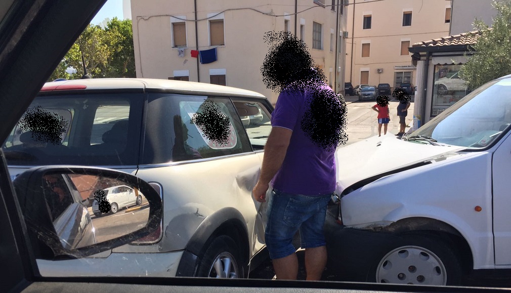 Olbia, incidente in via Roma: 2 auto coinvolte