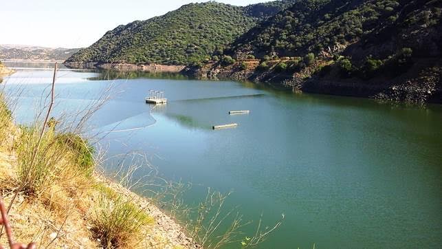 Dispersi Lago Mulargia: sospesa la fornitura acqua potabile per le ricerche