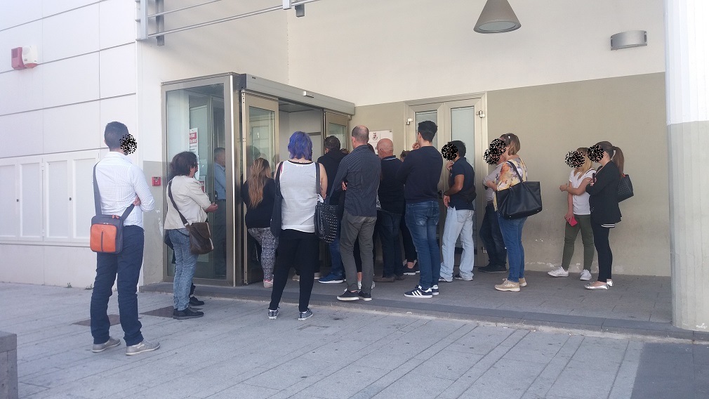 Olbia, Centro per l'impiego: caos e attimi di tensione