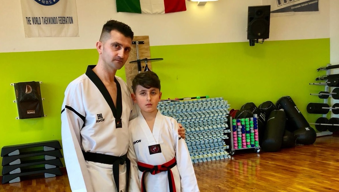 Olbia: Andrea Mura al cospetto del dirigente della Nazionale Taekwondo