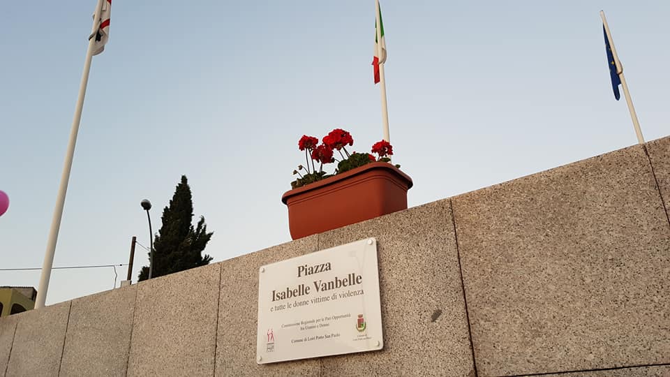 Gallura, una piazza per Isabelle Vanbelle: morta di femminicidio