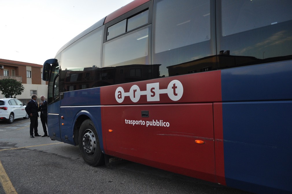 Sardegna, Trasporto pubblico: 