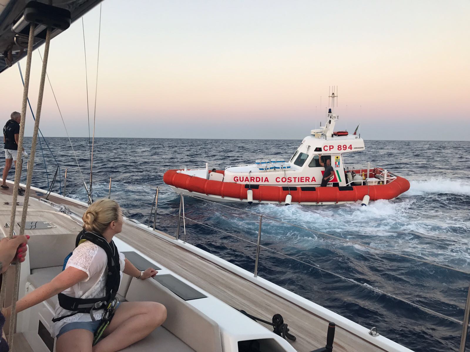 Golfo Aranci: barca a vela si incaglia a Nodu Pianu