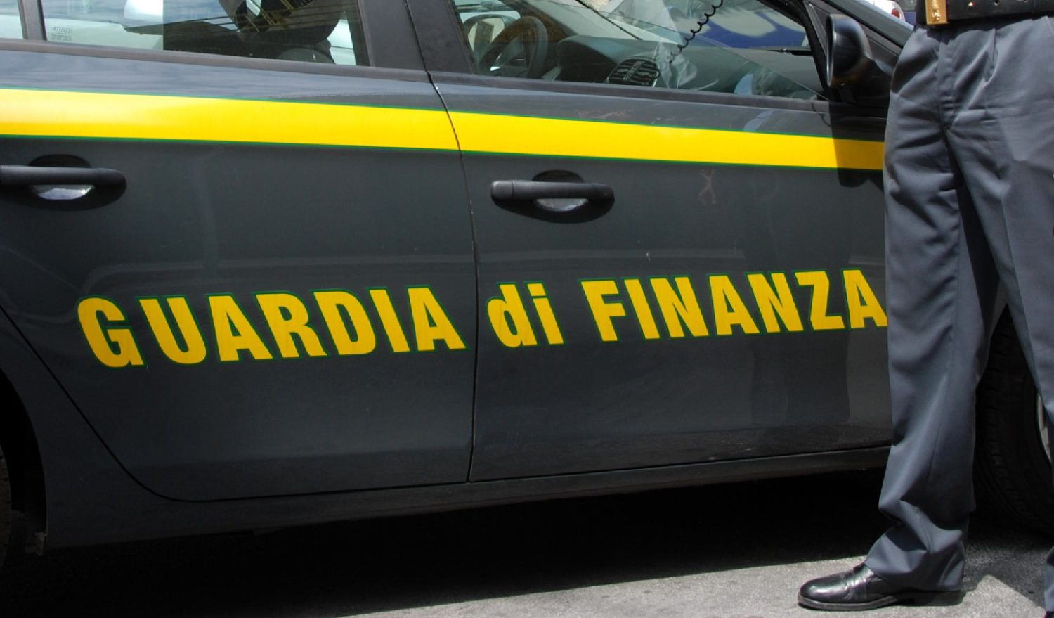 Senza mascherina e coprifuoco violato: 12 sanzioni da 400 euro