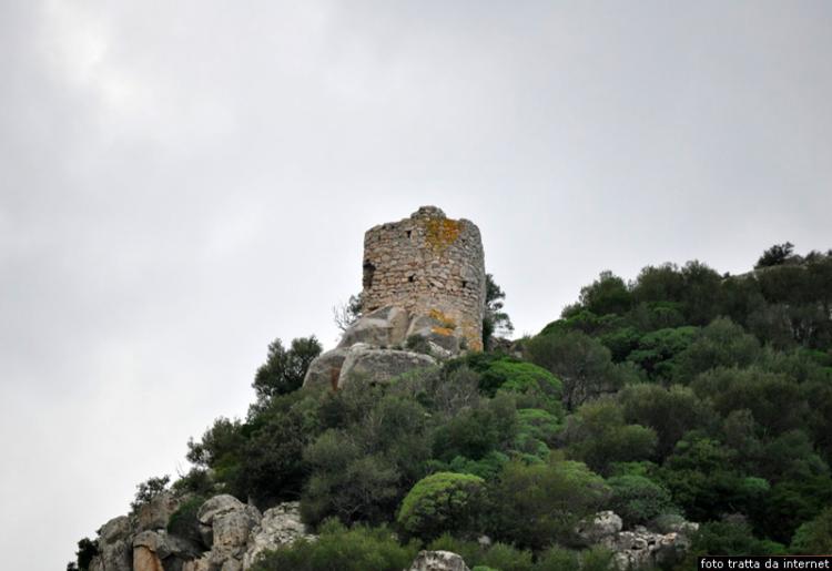 ASPO #Olbiaonbus: un euro per scoprire il Castello di Sa Paulazza