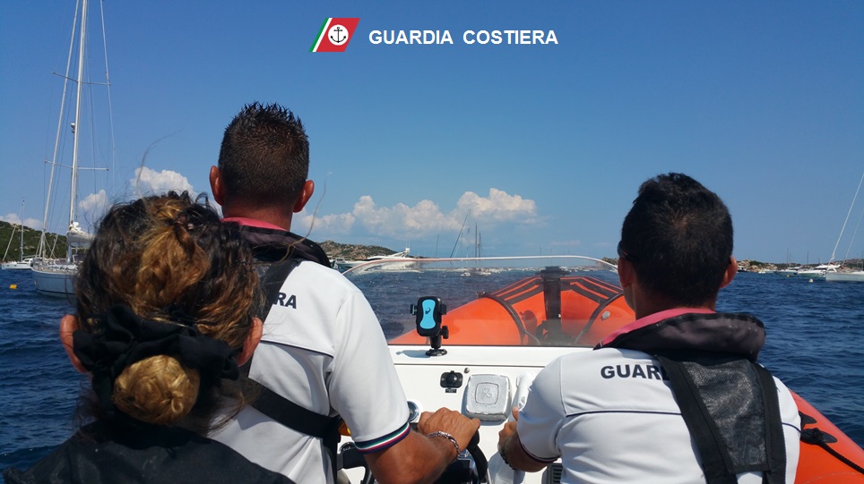 La Maddalena, Guardia Costiera in azione: sanzioni per 3500 euro