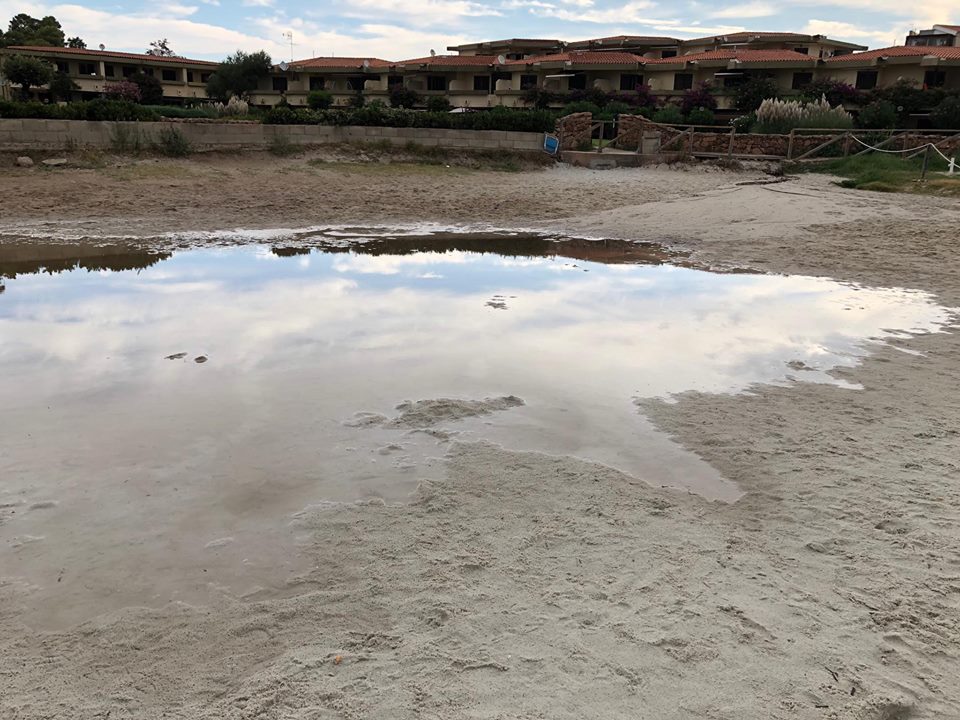 Golfo Aranci: liquidi sospetti nella Terza Spiaggia