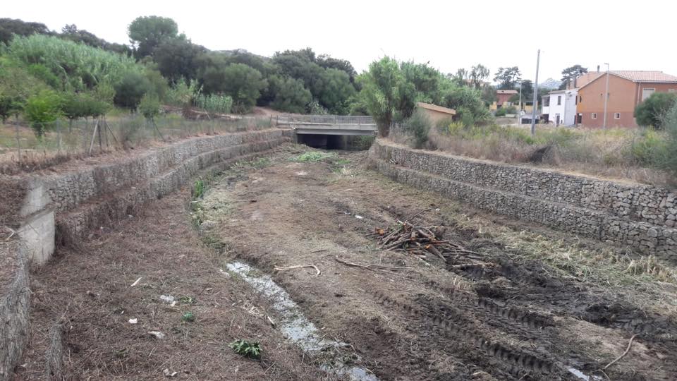 Arzachena: in corso le attività di pulizia del rio San Pietro