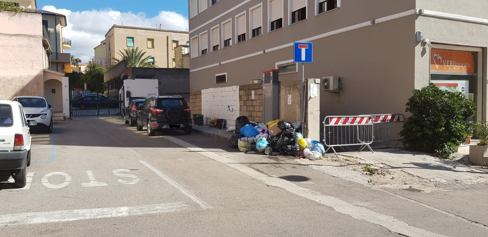 Olbia, via De Filippi: la discarica è tornata