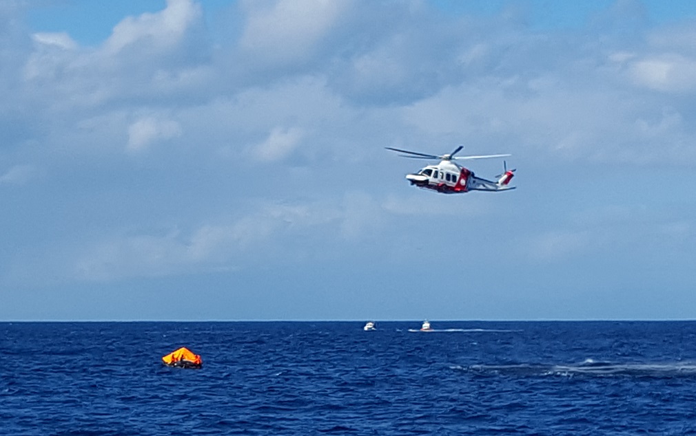 Olbia, aereo in mare: successo per l'esercitazione