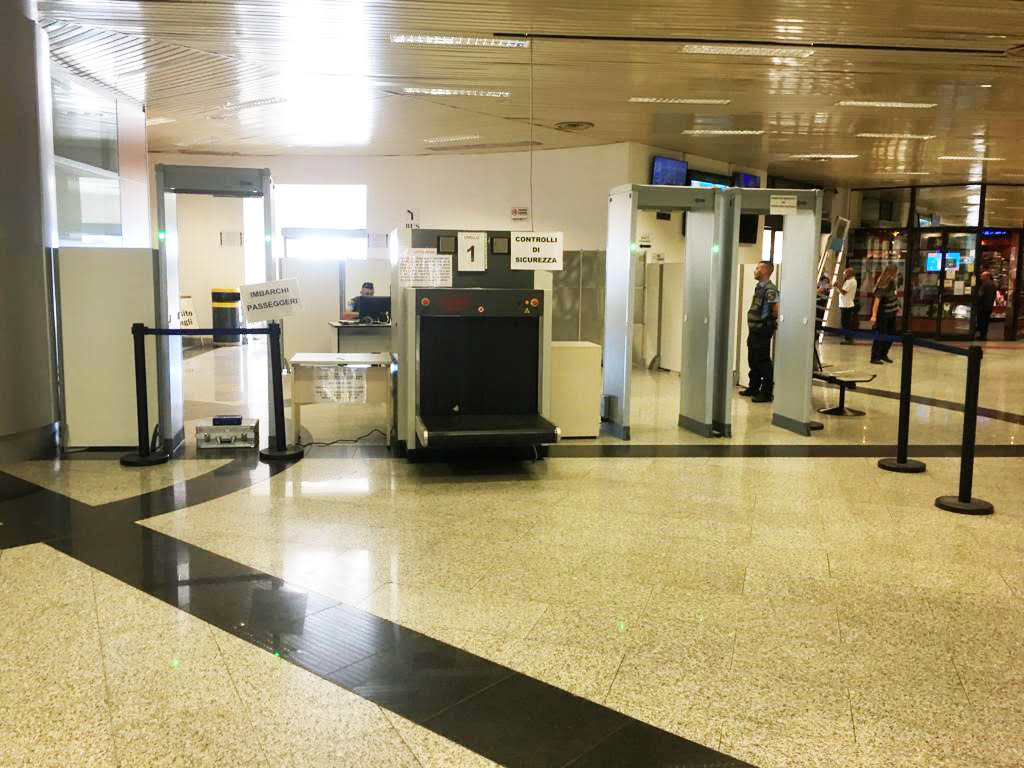 Olbia, Stazione Marittima: arretrati i varchi di sicurezza