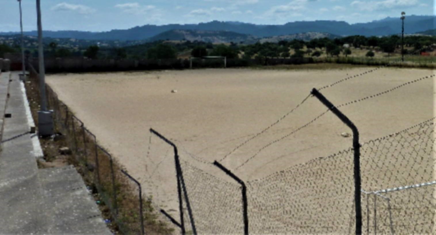 Berchidda: pietre sul campo da calcio, chiuso il Piredda
