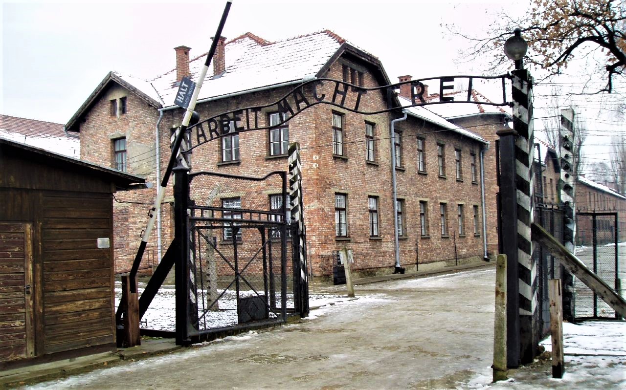 La Maddalena: viaggio di istruzione ad Auschwitz per non dimenticare