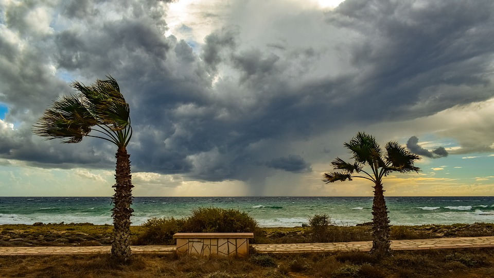 Sardegna: nuovo avviso per temporali e vento