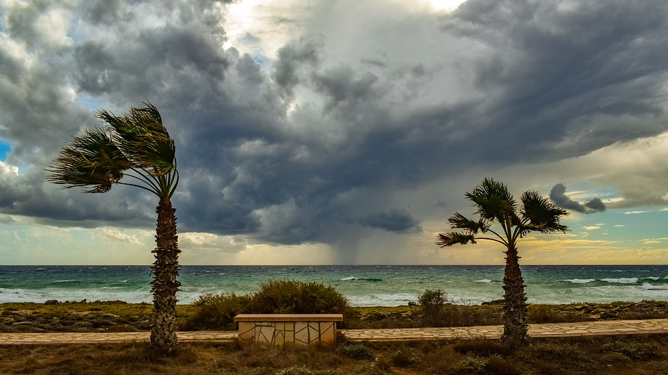 Olbia, raffiche vento a 81 km/h. E domani in Gallura torna la pioggia