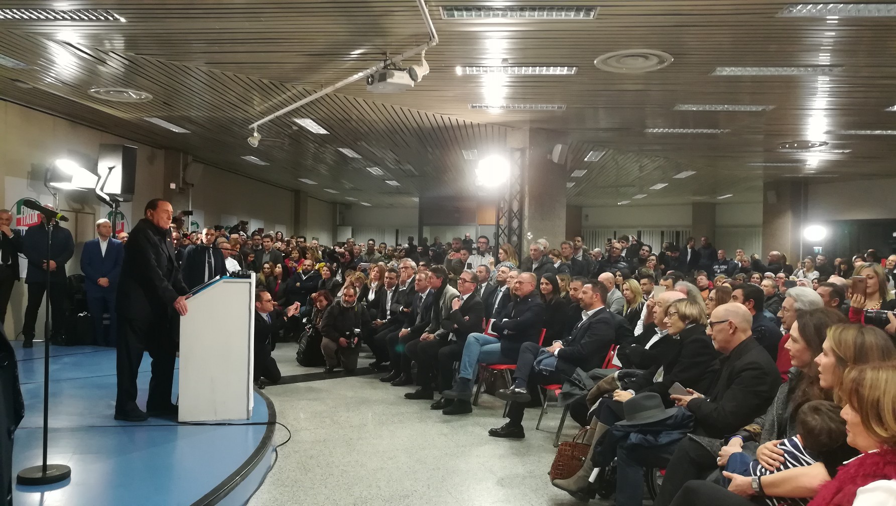 Berlusconi a Olbia per sostenere Forza Italia
