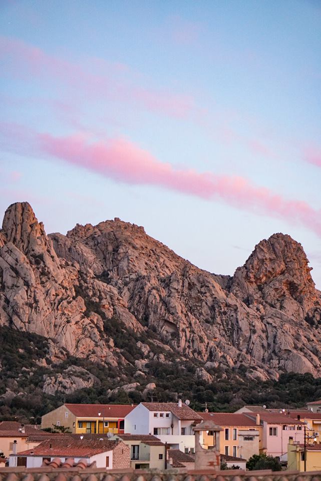 A San Pantaleo il 25 aprile si festeggia tra le montagne