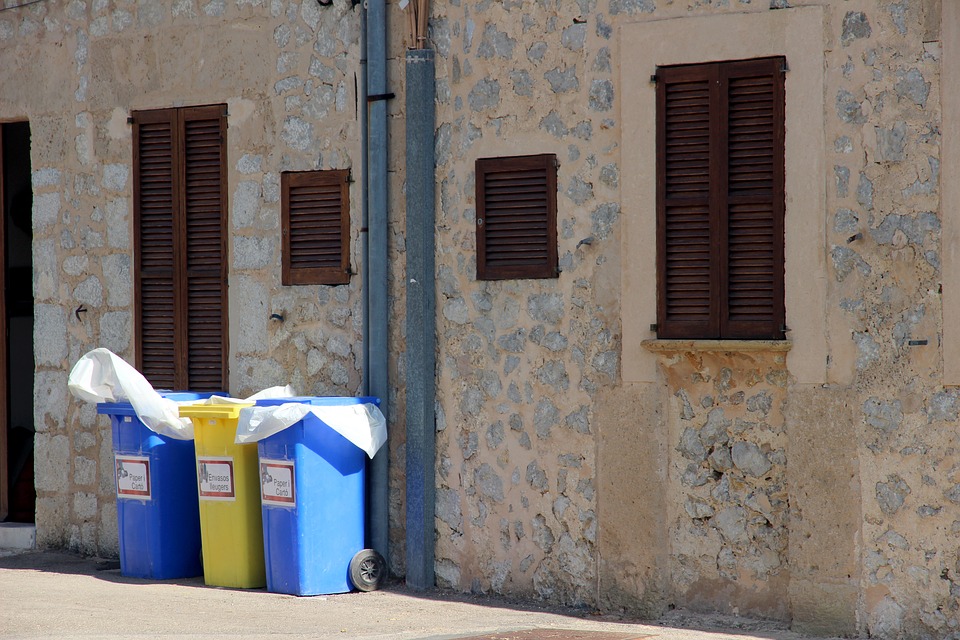 Covid-19, Sardegna: stop raccolta differenziata per positivi e persone in quarantena