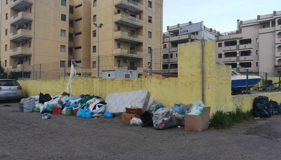 Olbia, via Latina: la discarica è per sempre