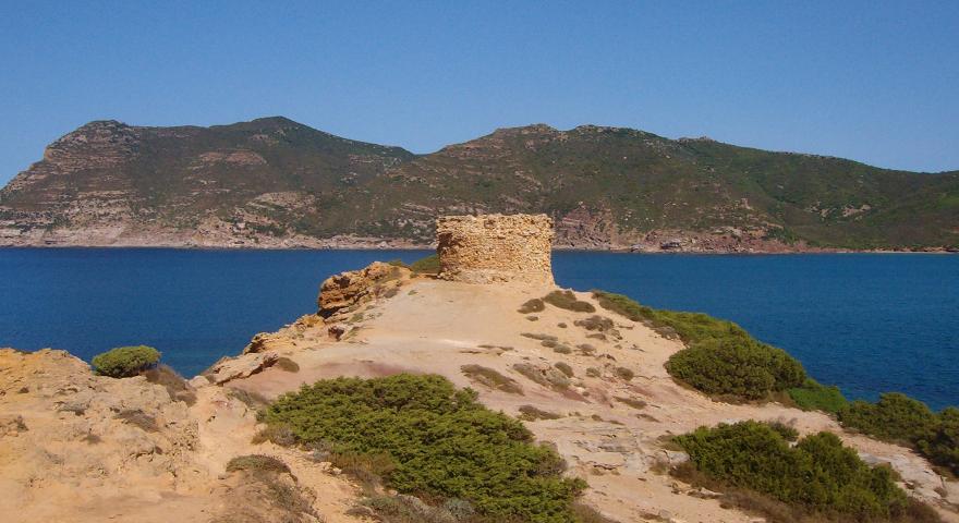 Parco Porto Conte: ancora emozioni con auto d'epoca e trekking