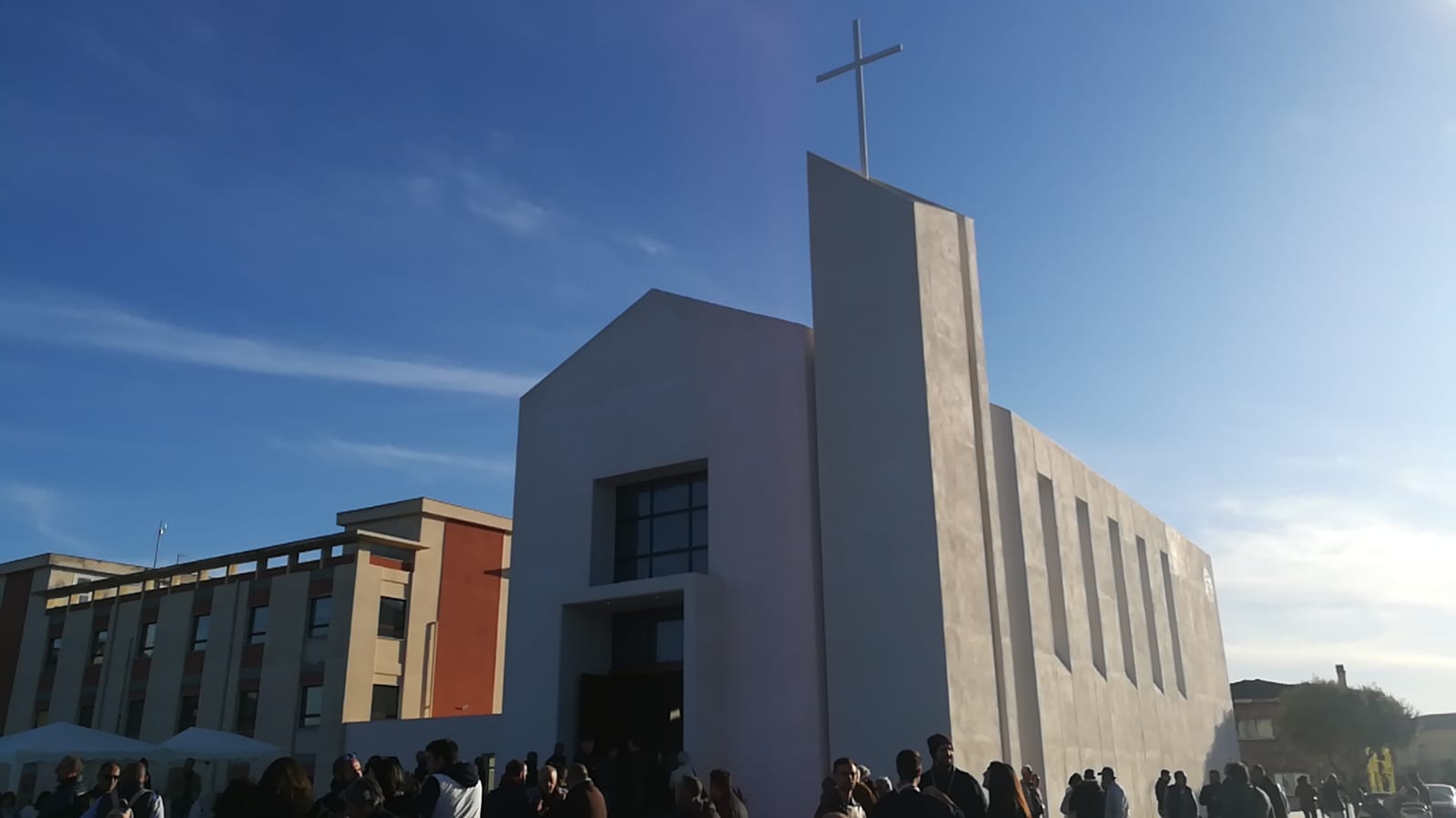 Olbia, San Ponziano: la chiesa con vista sul Golfo