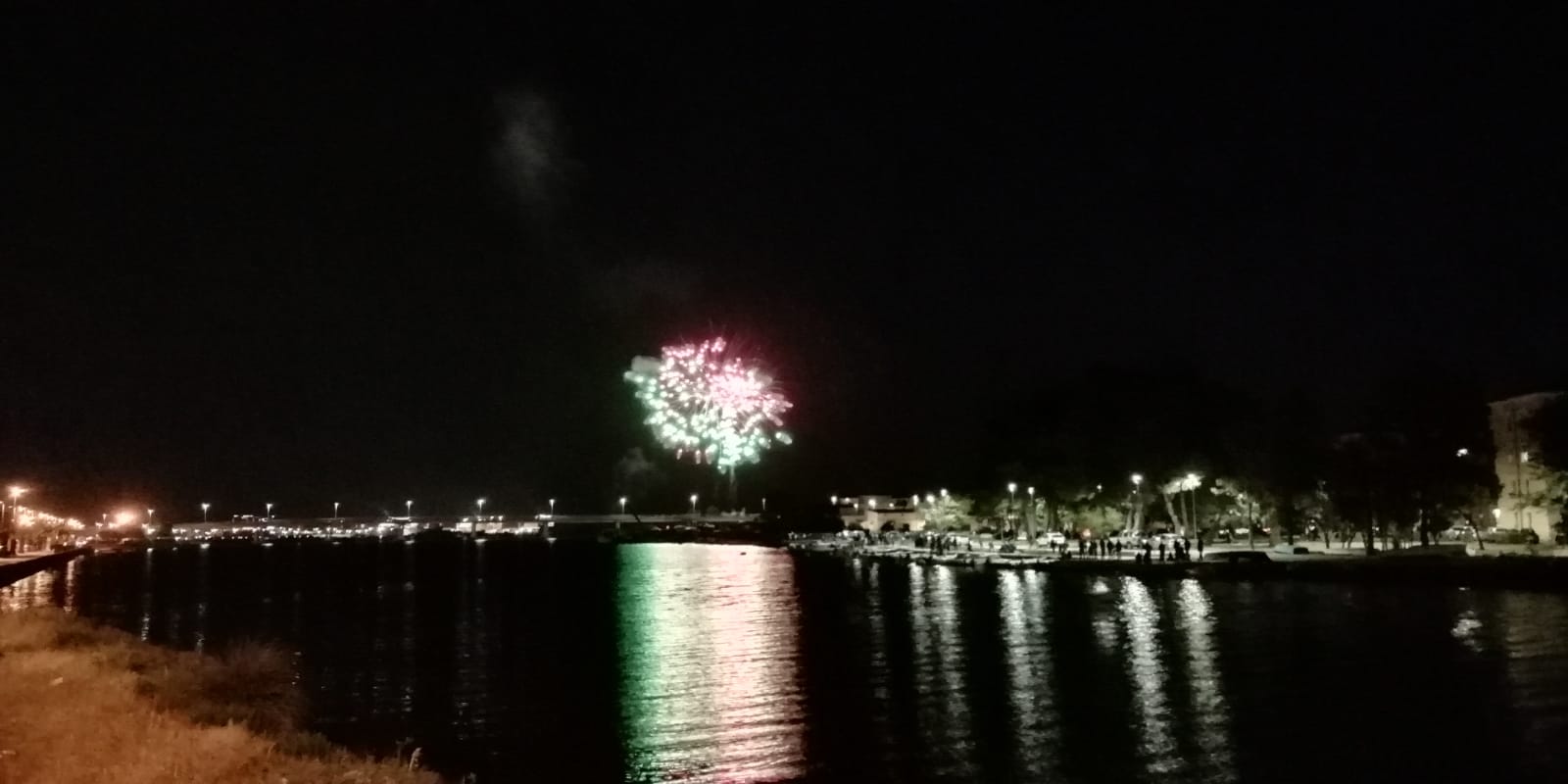 Olbia, San Simplicio: in migliaia per i fuochi, oggi Sagra delle Cozze