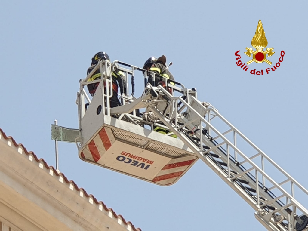 Bandiera Dei Vigili Del Fuoco 2x3 Piedi Con Scritta 'Leale Al Fuori Servizio' - Striscione 100% Poliestere Con Occhielli, Multicolore