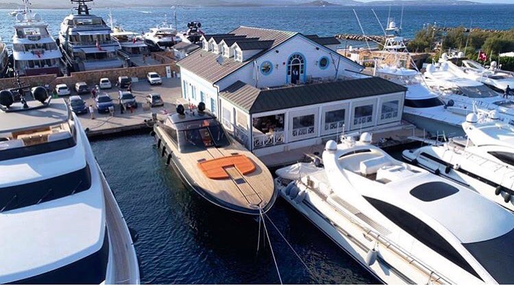 yacht service club porto rotondo