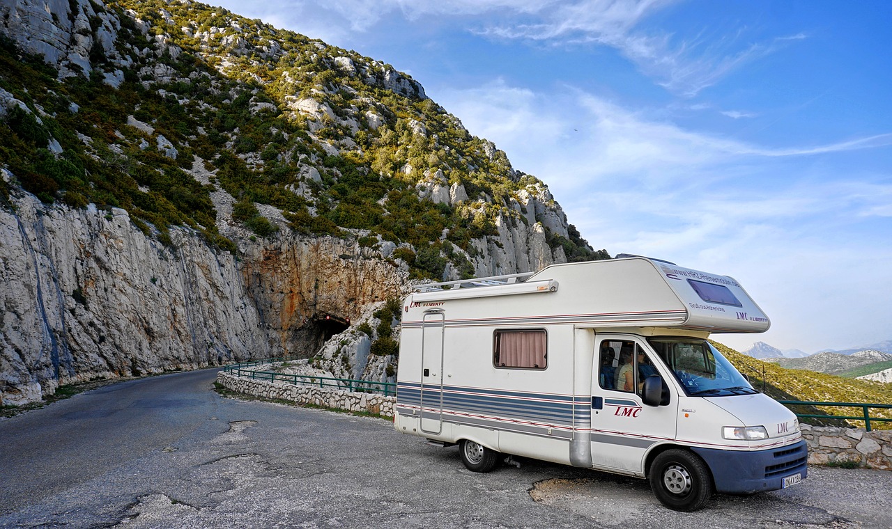 A La Maddalena la sosta camper è sempre più selvaggia