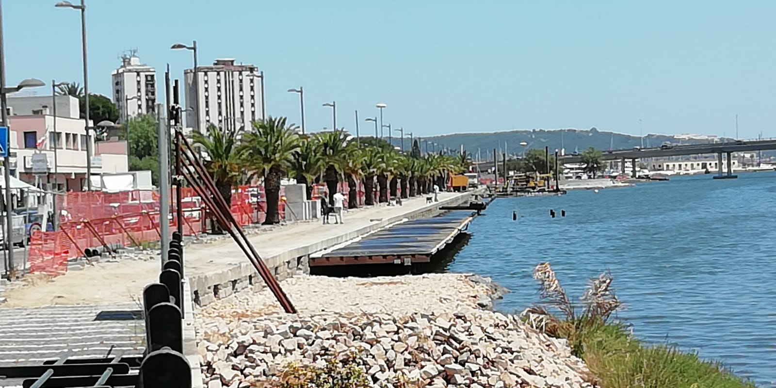 Olbia, via Redipuglia: ecco la passerella sul mare