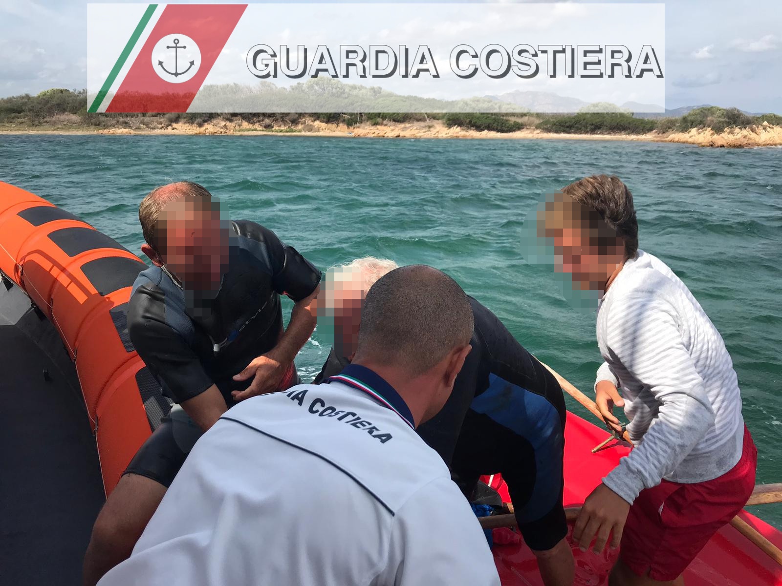 Olbia, non riesce a rientrare e si rifugia su isoletta: salvato da Guardia Costiera