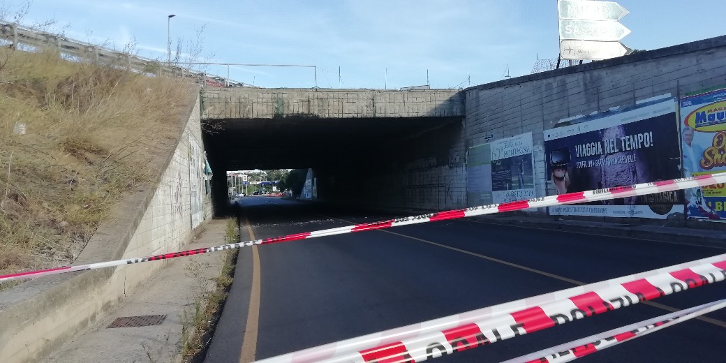 Olbia, piovono calcinacci: chiusa la strada per Poltu Quadu