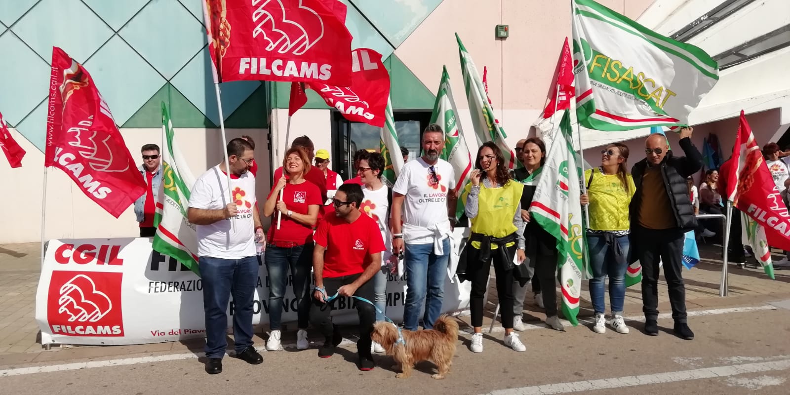 Auchan Olbia, sciopero di Natale: dipendenti sul piede di guerra