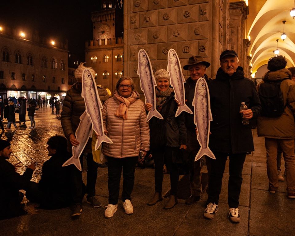 Olbia: le sardine pronte a invadere la città