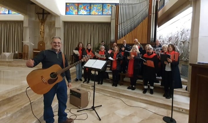 Olbia, coro N.S. de La Salette: 30 anni di gioiosi canti liturgici