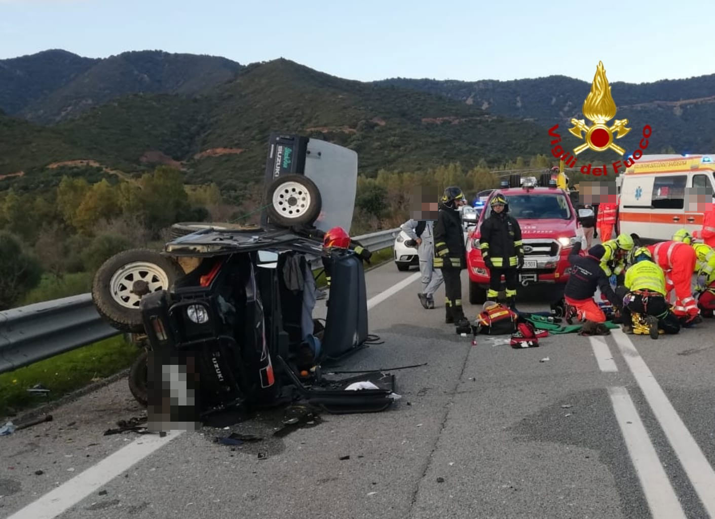 Grave incidente su SS 125: 3 feriti