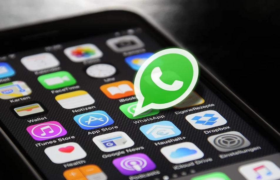 Avverte del suicidio su Whatsapp: amico chiama Carabinieri e lo salva