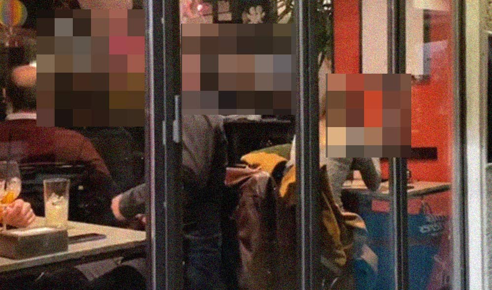 Olbia, Faccetta nera risuona al Corso: Nizzi minimizza, opposizione insorge