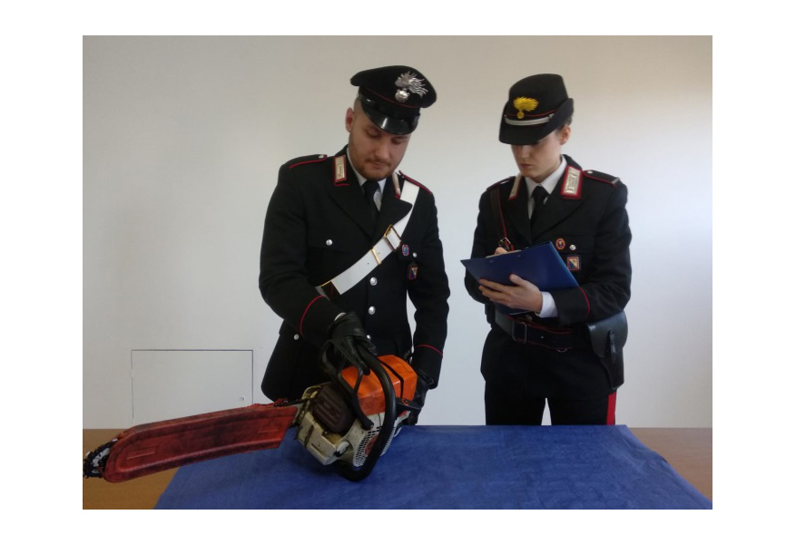 Ex pompiere ruba motosega ai Vigili del fuoco: nei guai 37enne