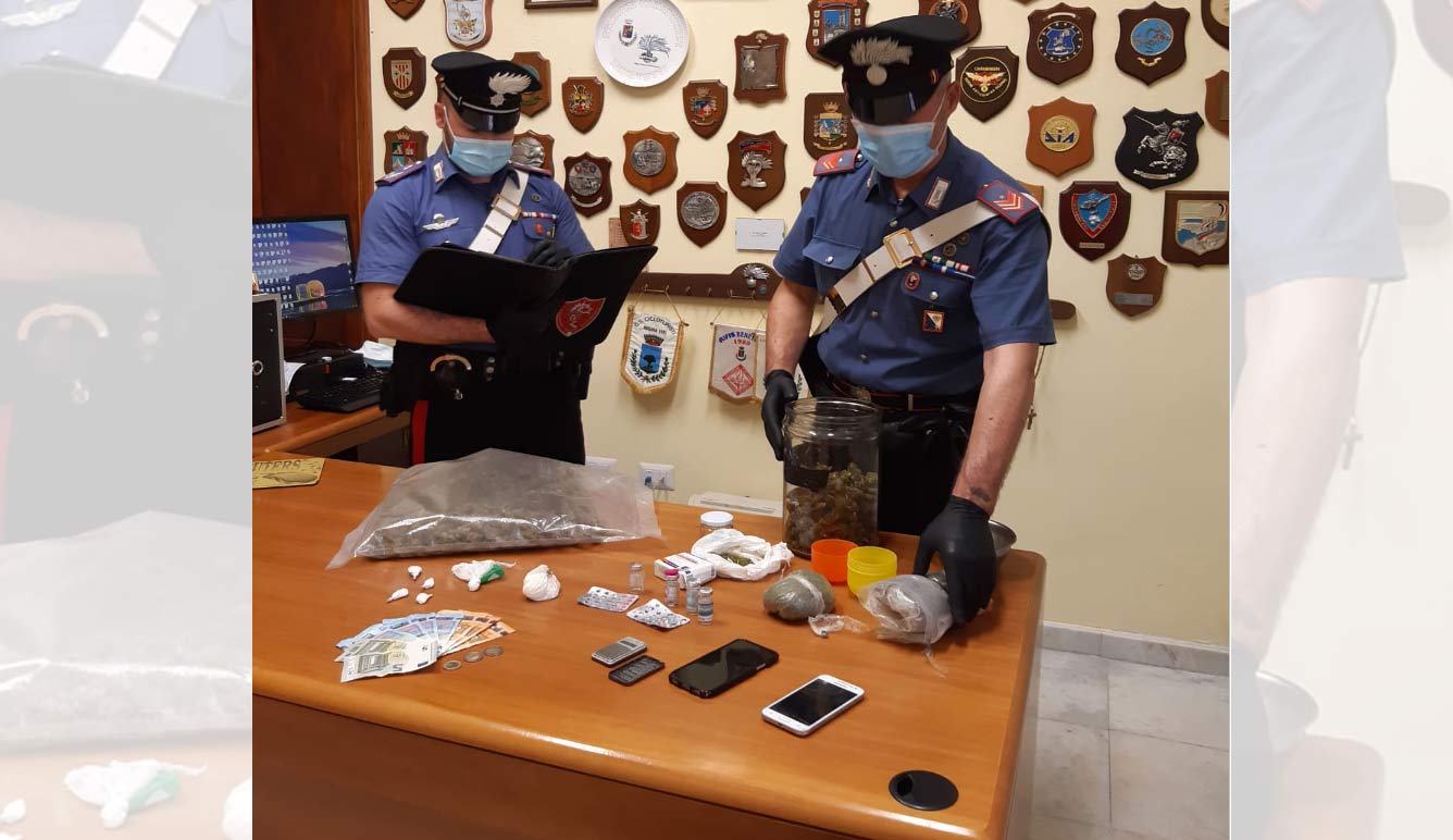 Golfo Aranci, droga e anabolizzanti nascosti in un terreno: 3 giovani arrestati