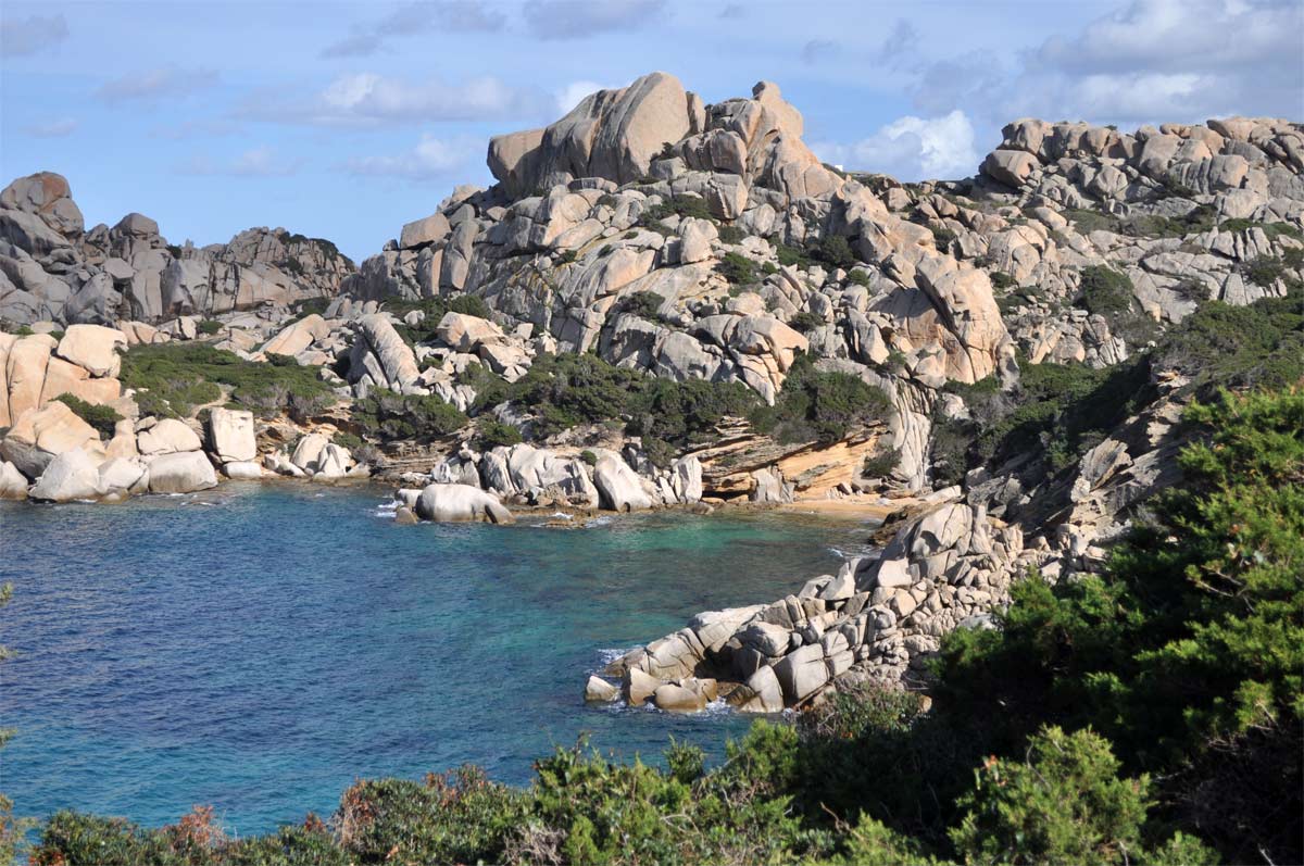 Santa Teresa: mare, rocce e storia i veri protagonisti