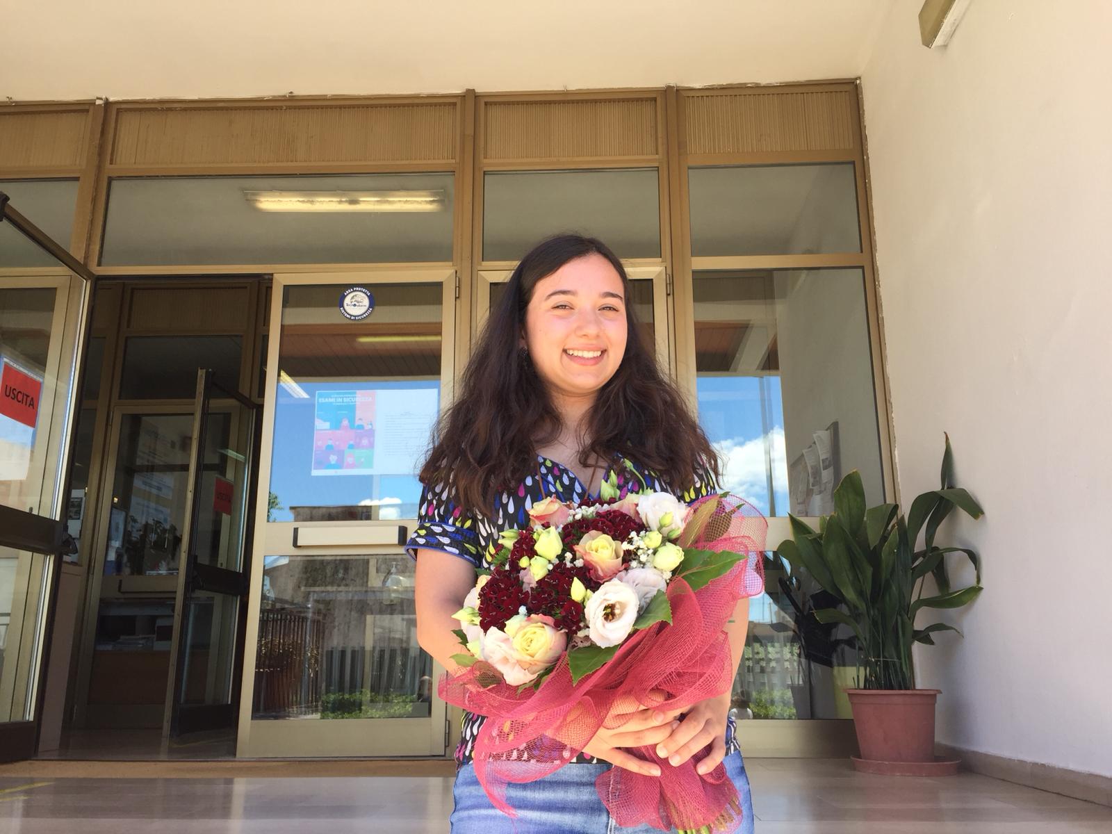 Olbia, maturità al tempo del Covid: le emozioni di studentesse e genitori