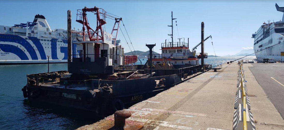 Porto Olbia, si lavora sui fondali: livellamento in corso