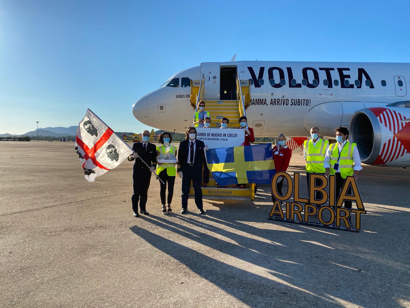 Olbia, Aeroporto: bandiera sarda sventola al nord