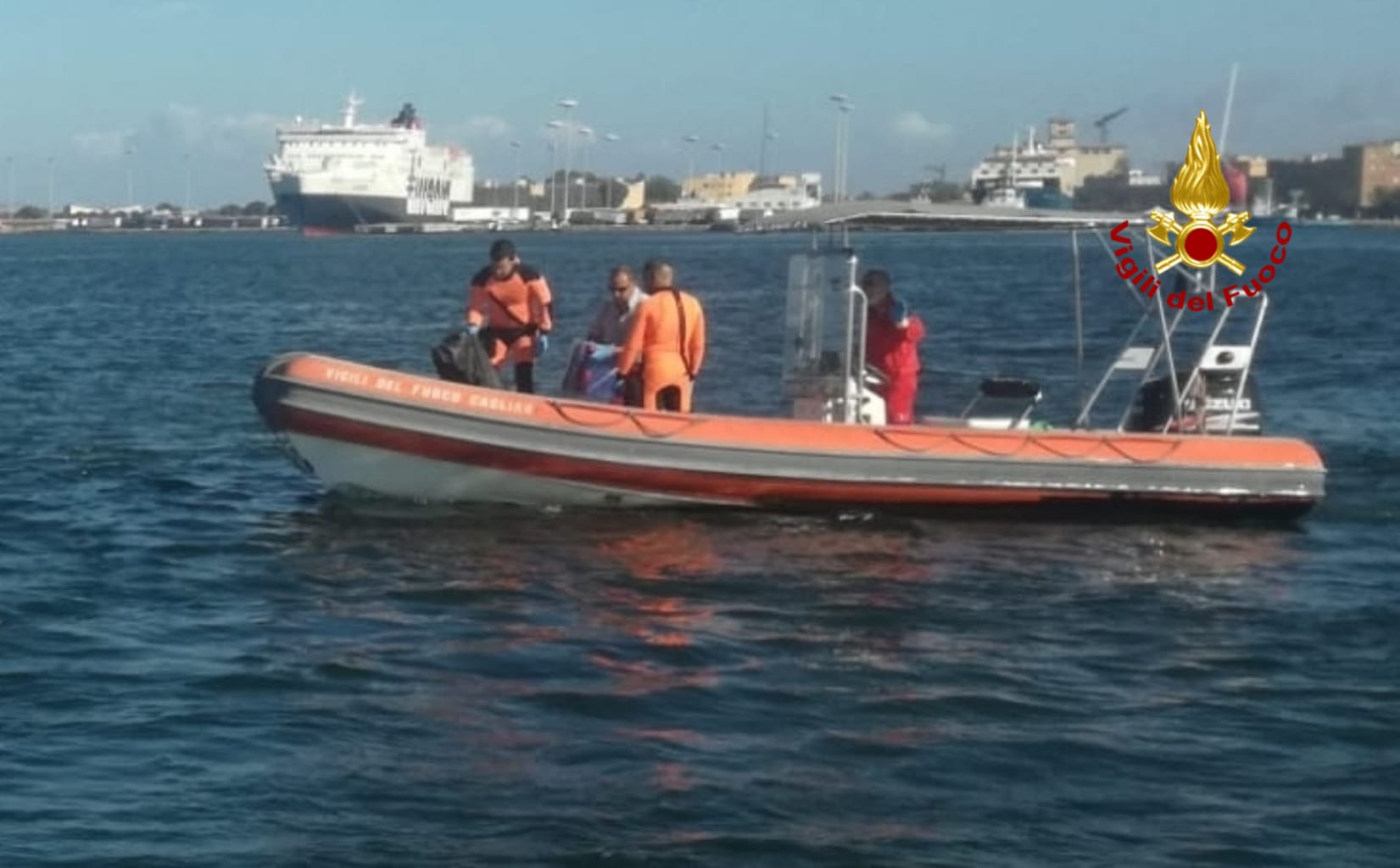 Tragedia in mare: marittimo cade da peschereccio, recuperato il corpo