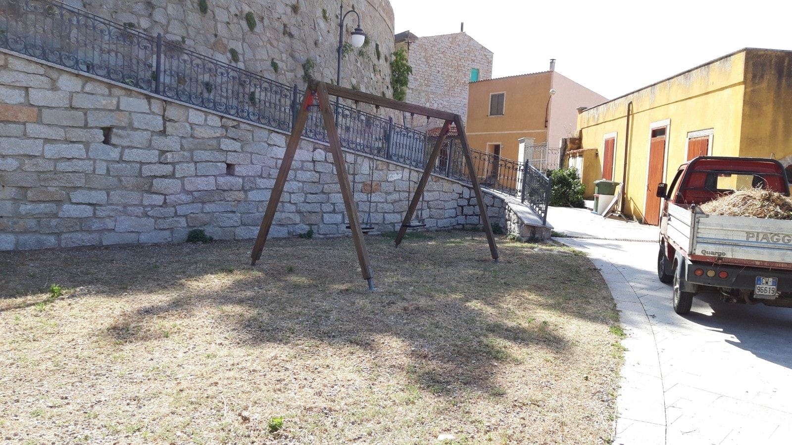 Berchidda: proseguono i lavori di pulizia strade