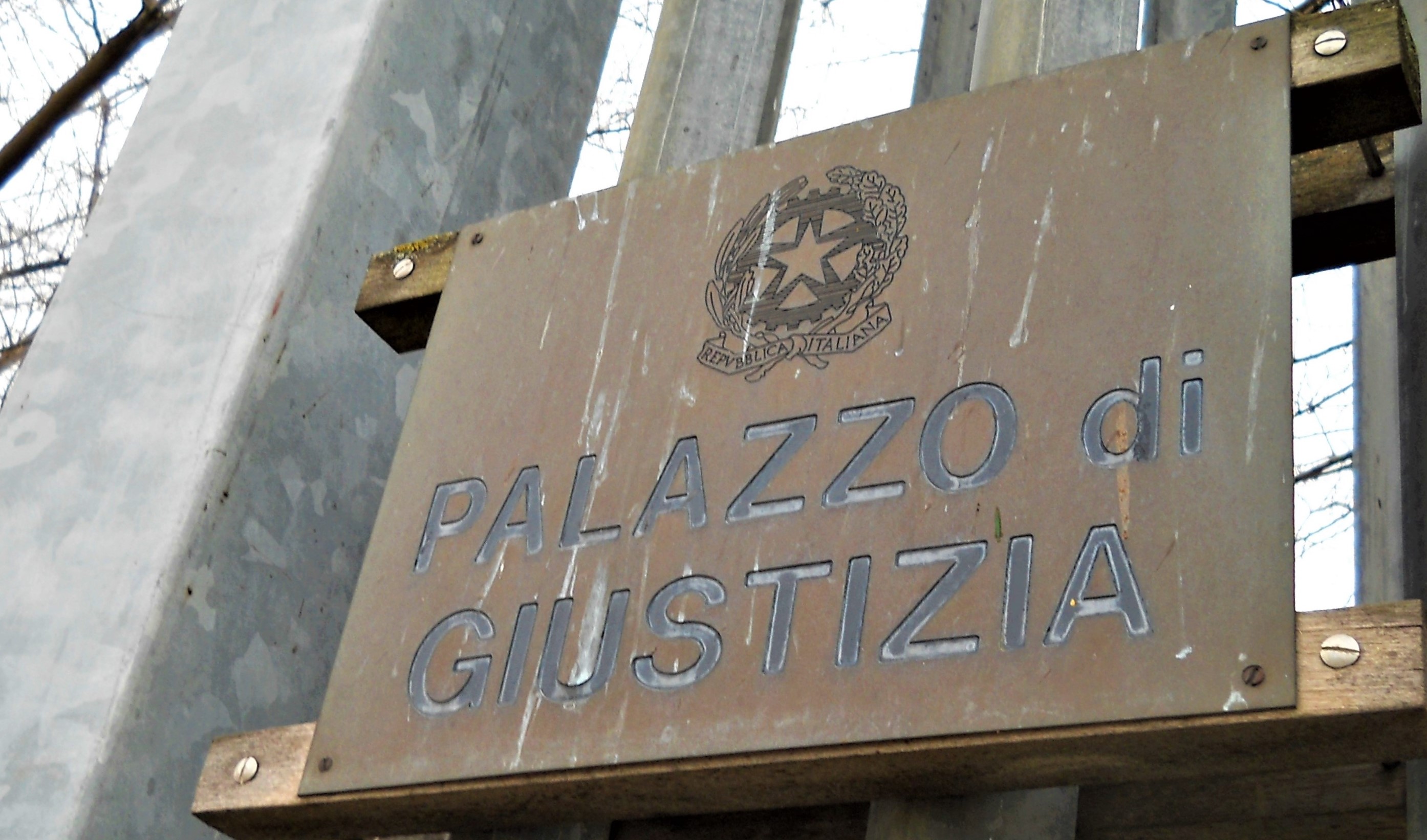 Golfo Aranci, donna ferita con un fucile subacqueo: nuova perizia sull’aggressore