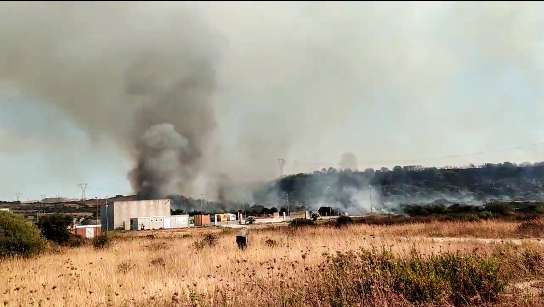Sardegna in fiamme: centinaia di ettari in fumo