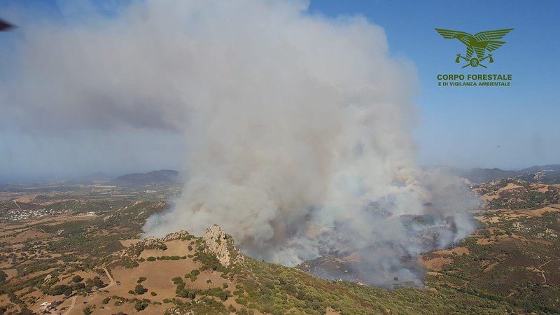 In Sardegna 31 incendi: domato a Olbia, a Loiri è in corso