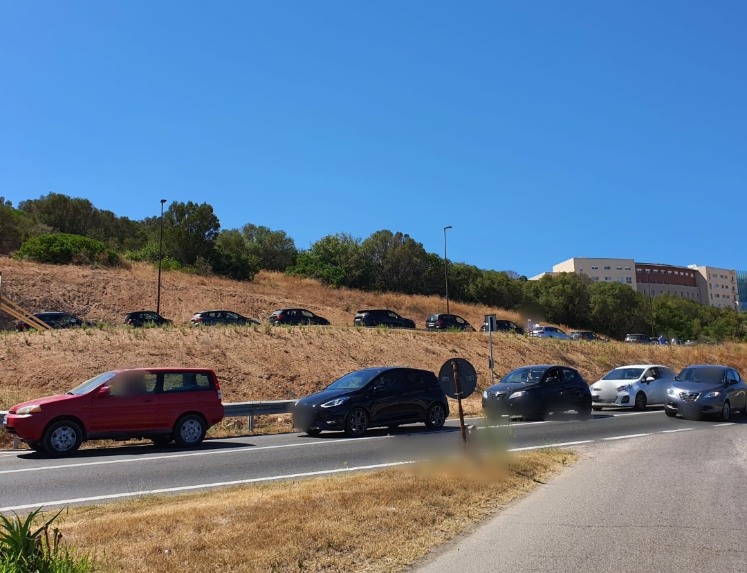 Olbia: seconda giornata di tamponi drive in al Mater